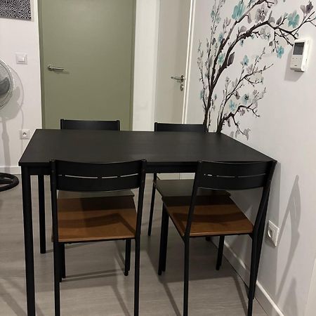 Villejuif - Metro Leo Lagrange - 2 Pieces Avec Balcon ภายนอก รูปภาพ